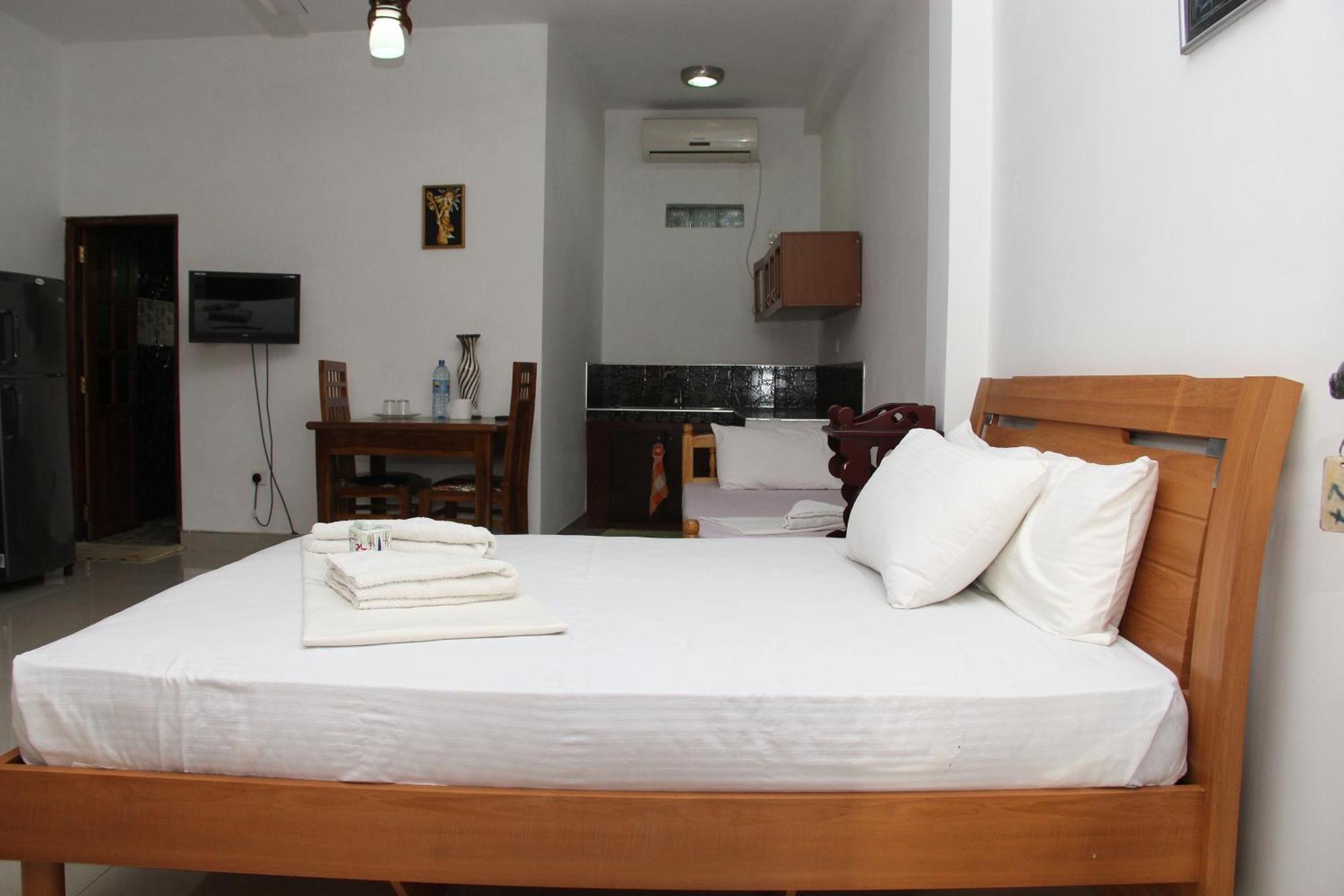 Shanith Guesthouse Negombo Cameră foto